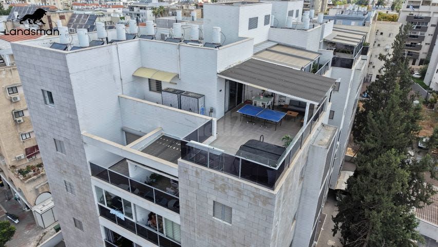 גג/ פנטהאוז