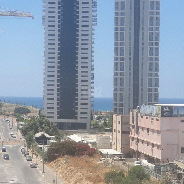 אהוד מנור 