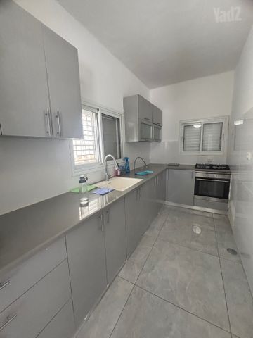 דירה להשכרה בתל אביב יפו (תיווך) — 4