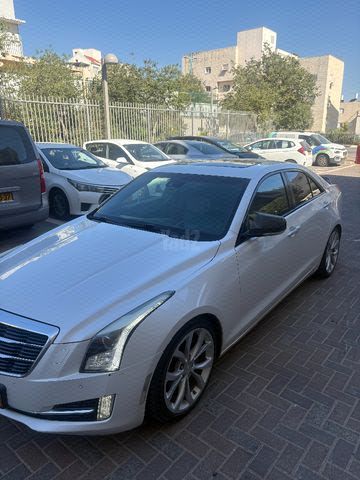 מודעת רכב קאדילק ATS