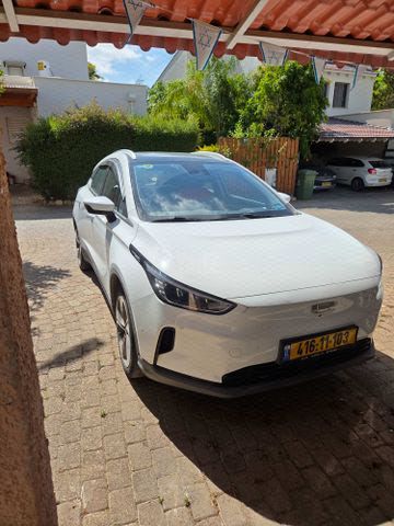מודעת רכב ג׳ילי Geometry C