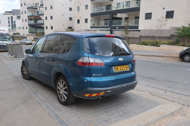 מודעת רכב פורד S-מקס