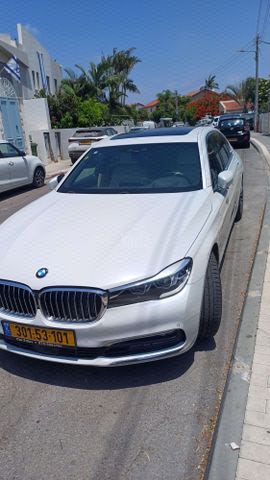 מודעת רכב ב מ וו סדרה 7