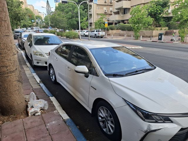 מודעת רכב טויוטה קורולה