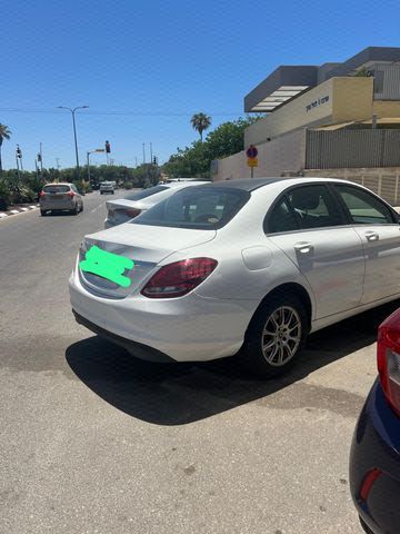 מודעת רכב מרצדס-בנץ C-class