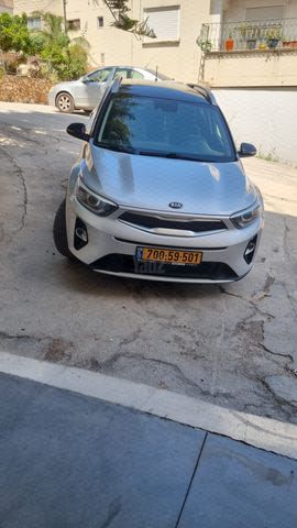 מודעת רכב קיה סטוניק