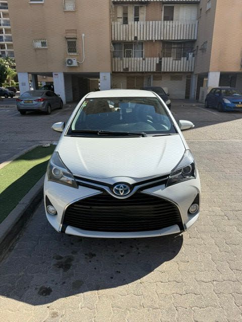 מודעת רכב טויוטה יאריס