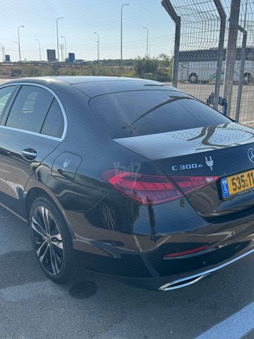מודעת רכב מרצדס-בנץ C-class