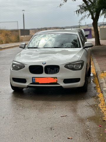 מודעת רכב ב מ וו סדרה 1