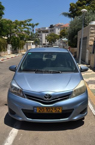 מודעת רכב טויוטה יאריס