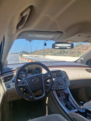מודעת רכב ביואיק לה-קרוס