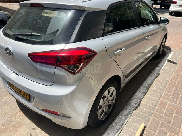 מודעת רכב יונדאי i20