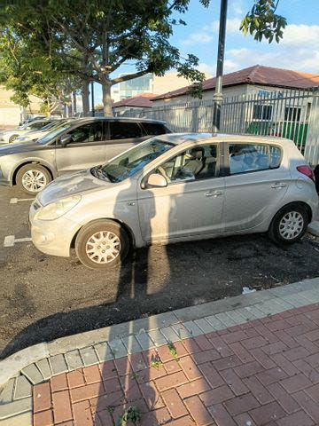 מודעת רכב יונדאי i20
