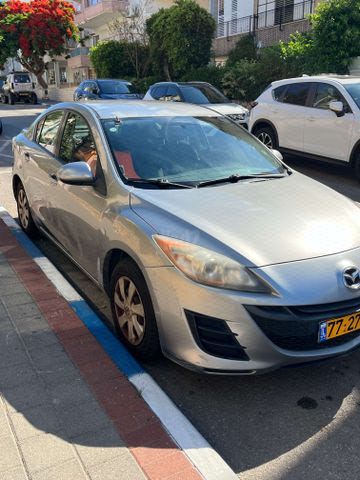 מודעת רכב מאזדה 3