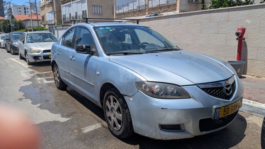 מודעת רכב מאזדה 3