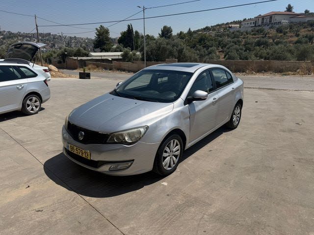 מודעת רכב אם ג'י 350