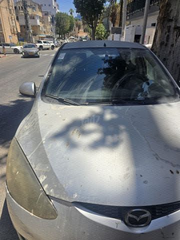 מודעת רכב מאזדה 2