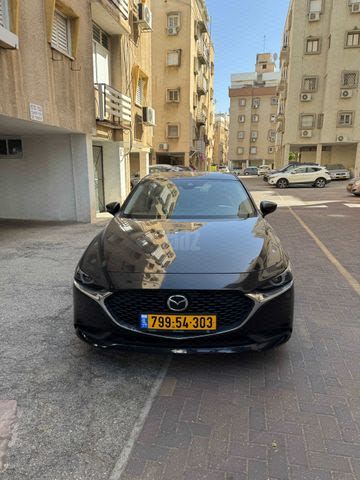 מודעת רכב מאזדה 3