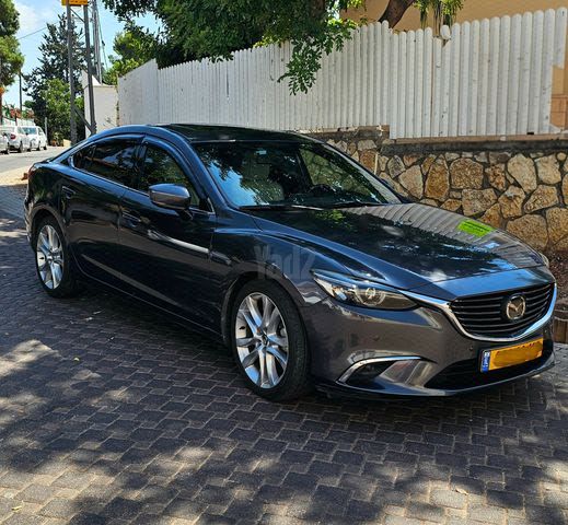מודעת רכב מאזדה 6
