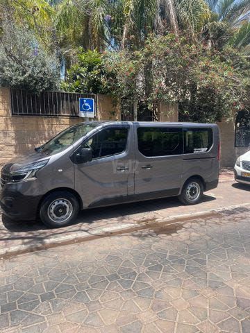 מודעת רכב רנו טראפיק