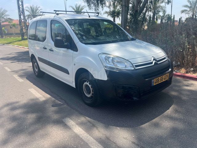 מודעת רכב סיטרואן ברלינגו