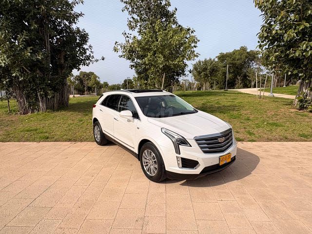 מודעת רכב קאדילק XT5