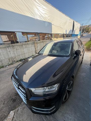 מודעת רכב אאודי Q7