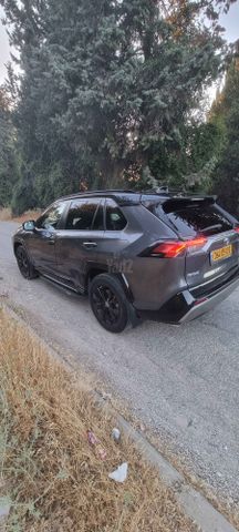 מודעת רכב טויוטה RAV4
