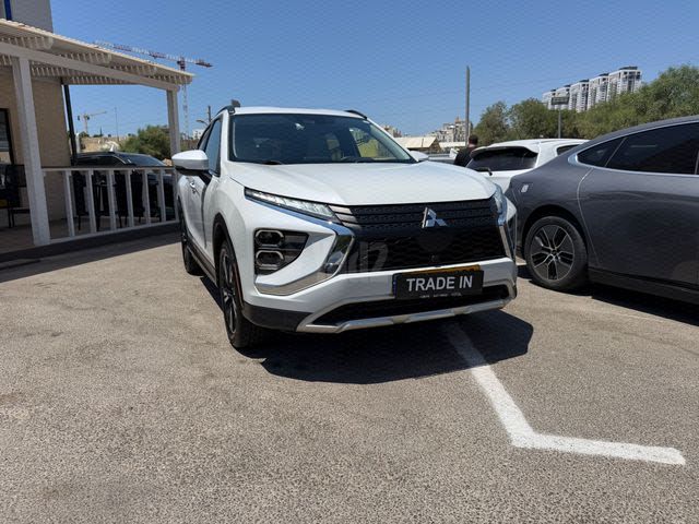 מודעת רכב מיצובישי אקליפס קרוס 1