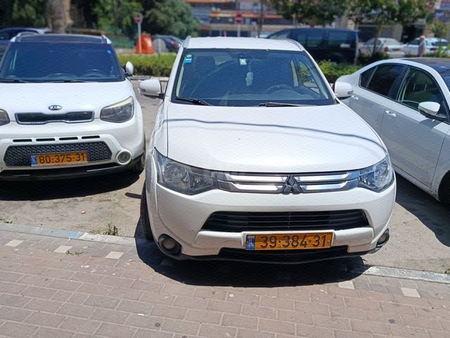 מודעת רכב מיצובישי אאוטלנדר