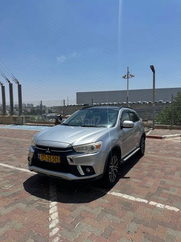 מודעת רכב מיצובישי ASX