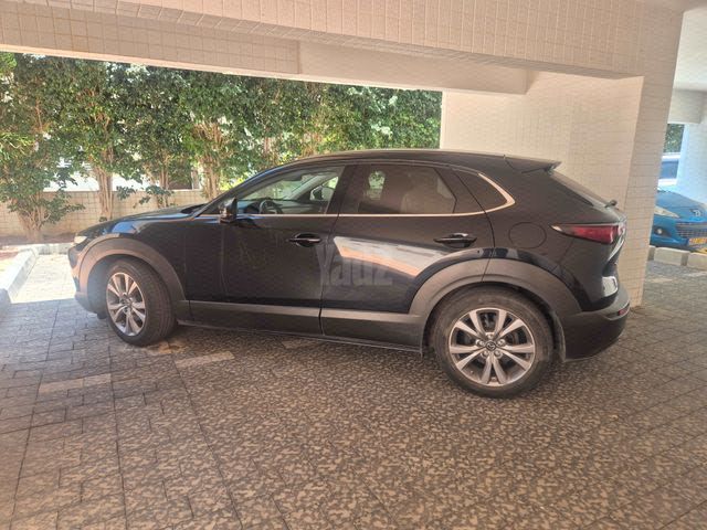 מודעת רכב מאזדה CX-30