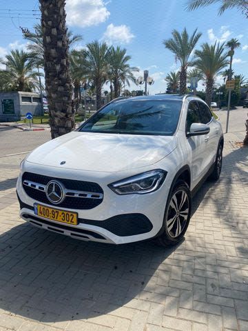 מודעת רכב מרצדס-בנץ GLA