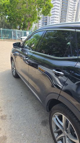 מודעת רכב אם ג'י EHS PHEV