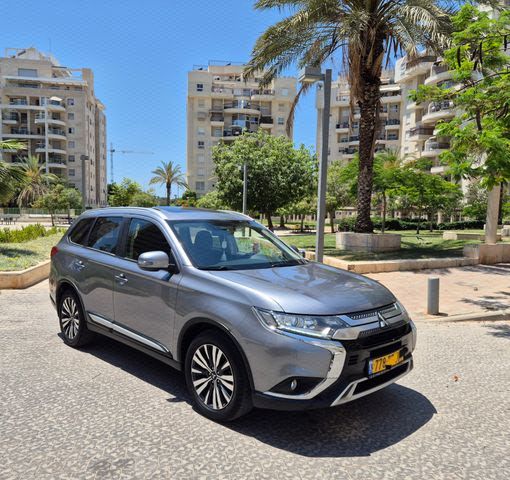 מודעת רכב מיצובישי אאוטלנדר