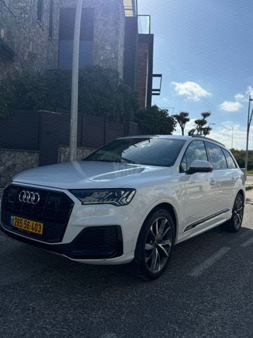 מודעת רכב אאודי Q7