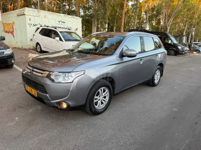 מודעת רכב מיצובישי אאוטלנדר