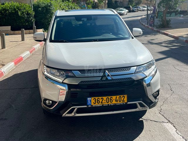 מודעת רכב מיצובישי אאוטלנדר