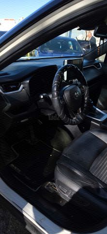 מודעת רכב טויוטה RAV4