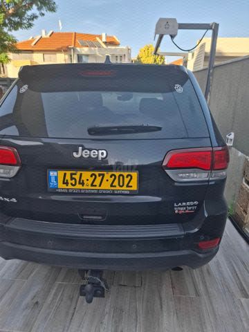 מודעת רכב ג'יפ גרנד צ'ירוקי