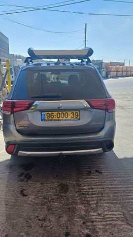 מודעת רכב מיצובישי אאוטלנדר