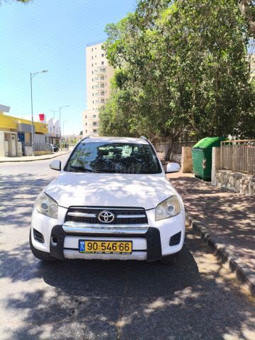 מודעת רכב טויוטה RAV4
