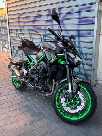 מודעת רכב קאוואסאקי Z900