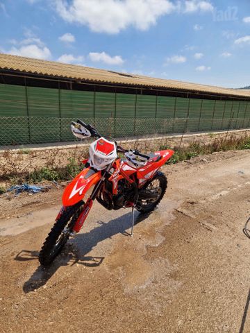 מודעת רכב בטא איקסטריינר 300