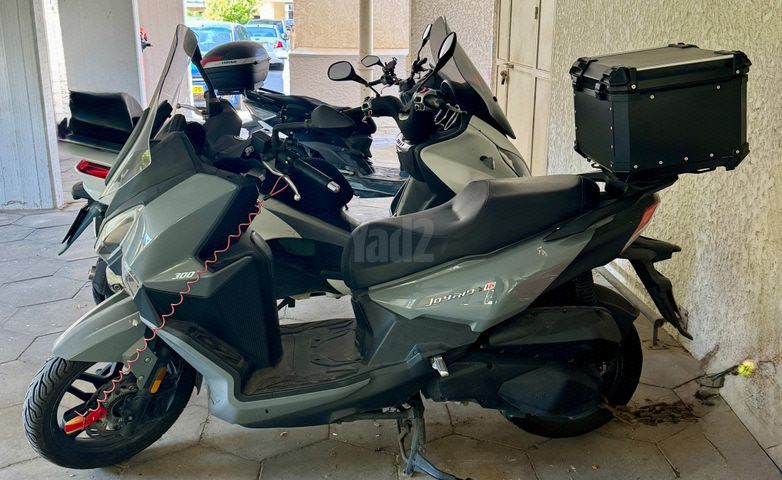 מודעת רכב סאן יאנג ג'וירייד 300 16