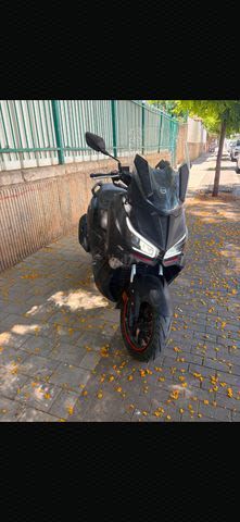 מודעת רכב סאן יאנג ג'וי-מקס Z-250