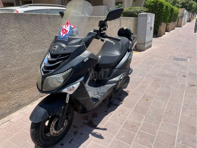 מודעת רכב סאן יאנג ג'וי רייד 200