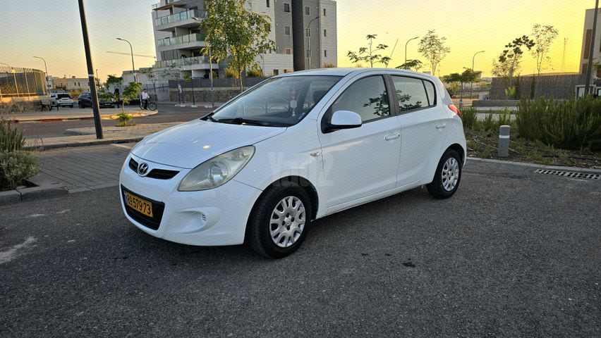 מודעת רכב יונדאי i20
