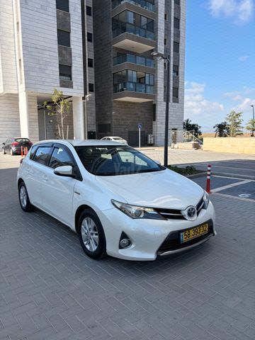 מודעת רכב טויוטה אוריס