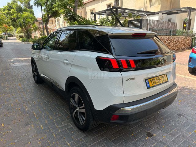 מודעת רכב פיג'ו 3008 1